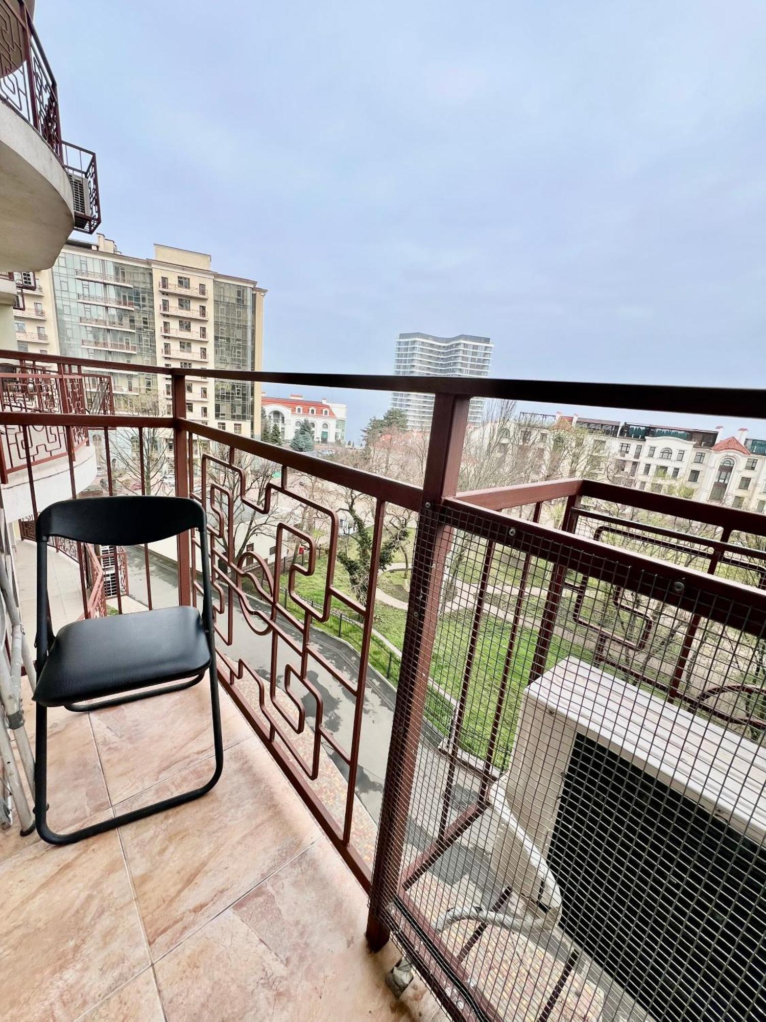 Спальня-Студия С Видом На Море И Парк Odessa Exterior foto