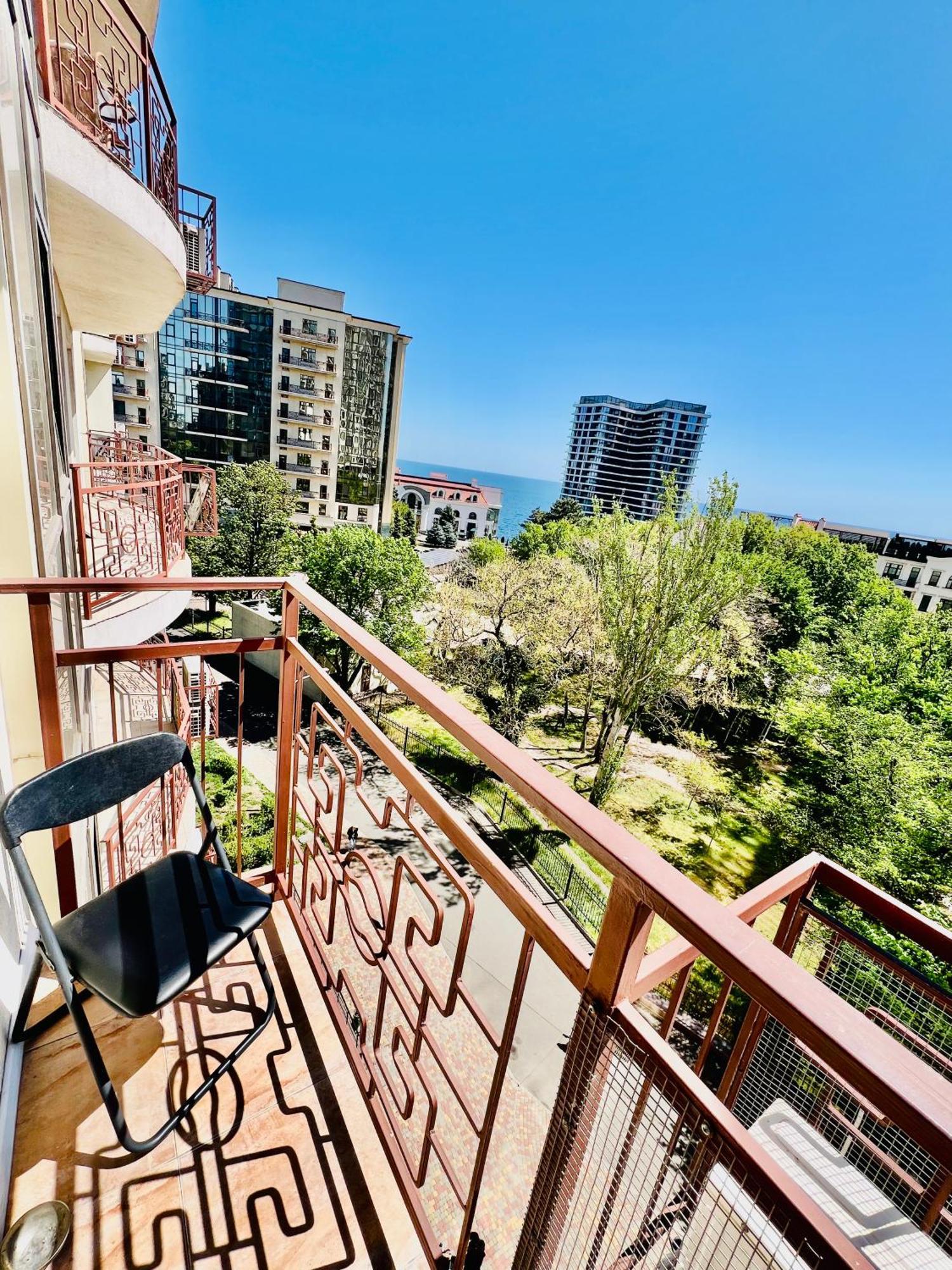 Спальня-Студия С Видом На Море И Парк Odessa Exterior foto